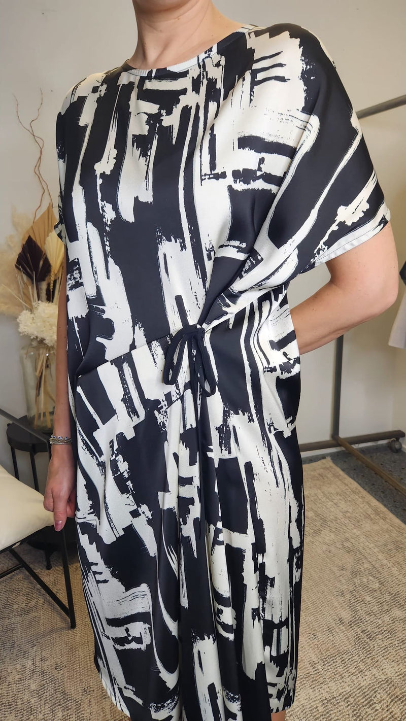 NES | ARIA DRESS | BLK/VAN PRINT