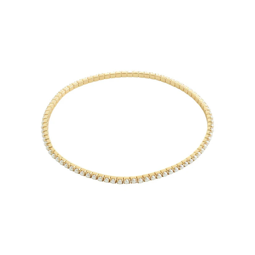 PILGRIM | ARASH BRACELET

Wherever you go! Add a dash of glamour to your outfit with the gold-plated ARASH bracelet from Pilgrim. Its elegant design, adorned with sparkling Preciosa crystals, is ideal for a stacked vibe, enhancing your style when combined with other favourites. Durable lycra elastic ensures a comfortable fit that stays in place. Pair the bracelet with a chic blazer and hoops for an effortless office-chic glow, lifting your everyday look and adding extra shine to your day!