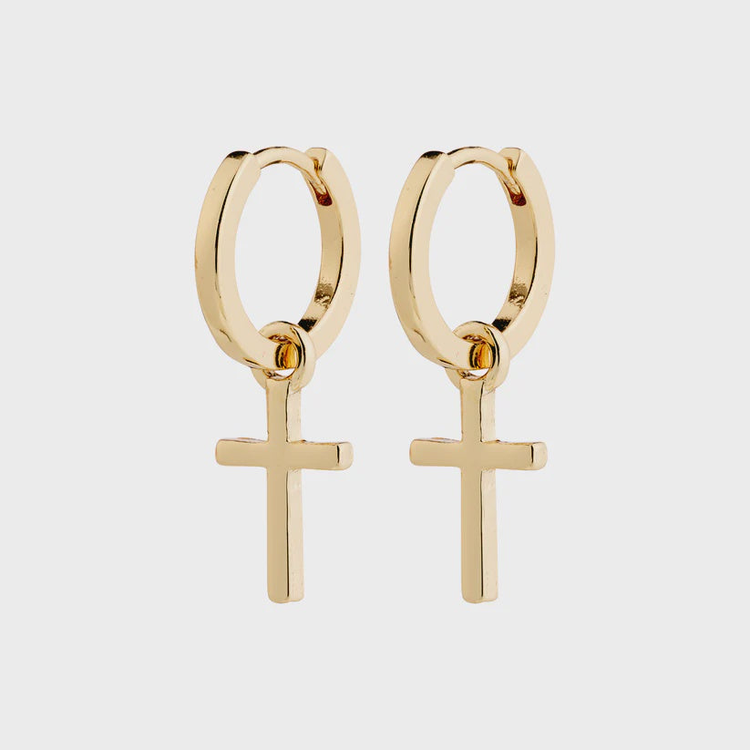 PILGRIM | FLYNN RECYCLED EARRINGS

Small chunky hoops&nbsp;with a simple and stylish cross pendant available in silver-plated &amp; gold-plated. A classic, timeless design with a sleek, shiny finish and a easy-to-use click clasp for effortless wear. Wear them on their own for a simple statement, or pair them with your favourite pieces to create a unique look that's all your own. The earrings are made from 99% recycled material - so you can feel good about your fashion-forward choice.