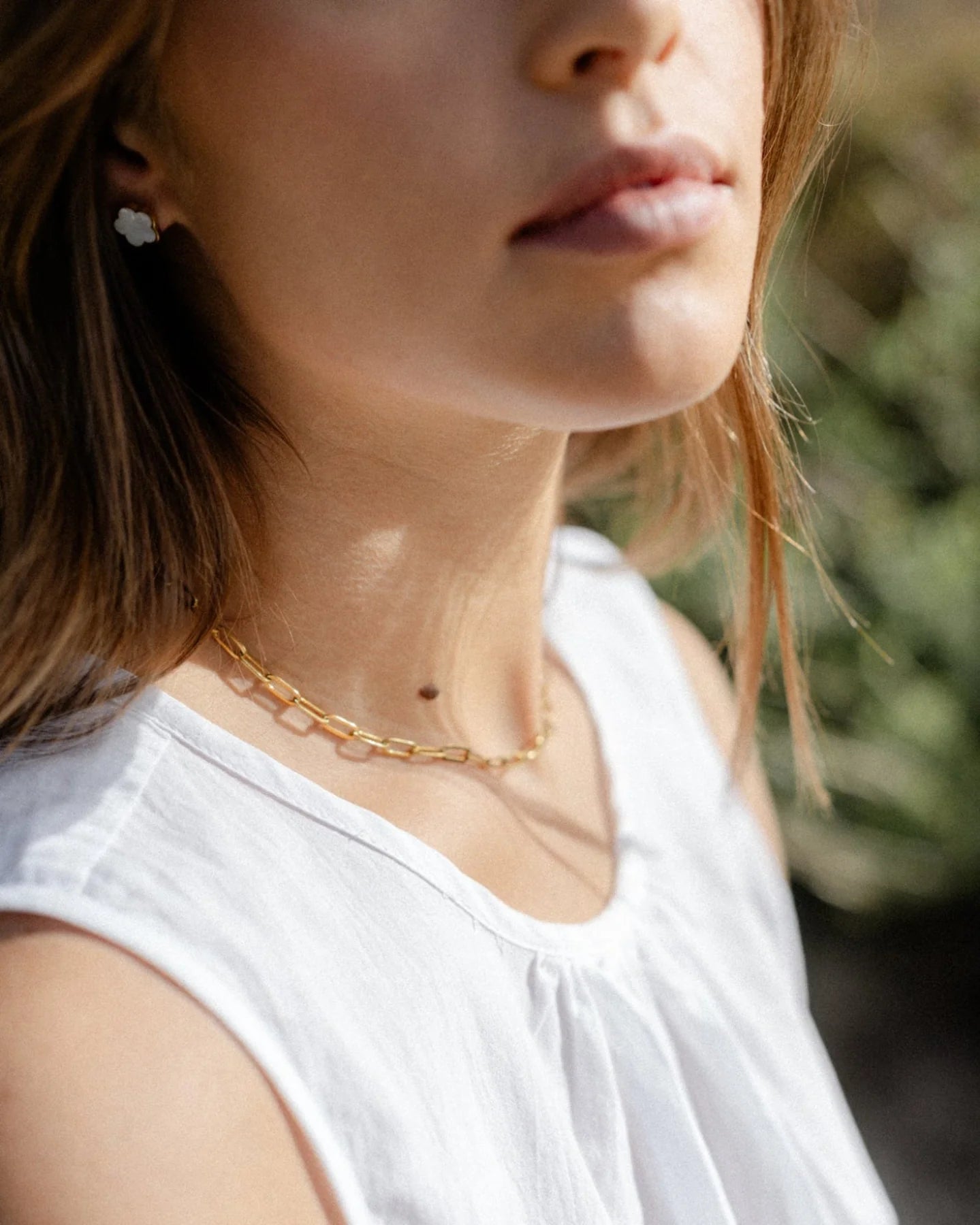 CASTEL & CO | AVA NECKLACE
Effortlessly chic and endlessly versatile, the Ava Necklace features a gold-plated paperclip chain, offering a modern take on a timeless classic. Its sleek, minimalist design makes it perfect for layering or wearing solo as a subtle statement. Whether dressed up or down, this piece adds an elegant edge to any look—a must-have staple for every jewellery collection.
Main material: stainless steel, gold plating
Necklace length: 40 + 5 cm
Waterproof and hypoallergenic
Weight: 5g