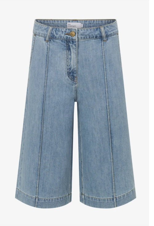 ZOE KRATZMANN | COMPASS SHORT