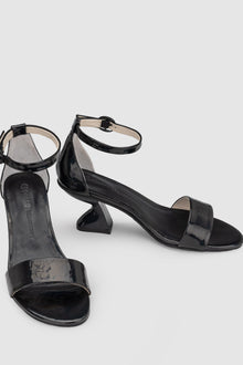 CHAOS & HARMONY | CASTEL HEEL