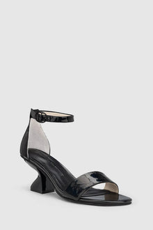 CHAOS & HARMONY | CASTEL HEEL