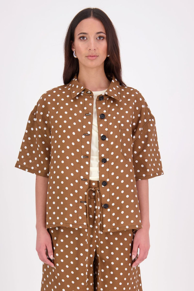 N-E-S | DEMI SHIRT | cinnamon spot