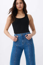 The iconic Kireina Farrah jean that just so happens to be named for the favourite 70’s icon. Cut with a flattering high-rise waist and tapering out to a 70’s inspired wide leg. This flattering AND comfortable jean features a longer leg length, patch pockets and a retro seam. The Farrah is sure to inspire the coolest of LA vibes.

FEATURES:
- High Rise Wide Leg
- Average Inside Leg Length = 82cm
- Patch pockets on front and rear
- 90's Blue
- Zipper fly