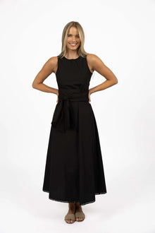 HUMIDTY | WILLA TIE DRESS

Flattering summer maxi dress.
High round-neck with V shaped back.
Fitted bust and waist.
Bra-friendly.
Classic A-line shape.
Elasticated panel for added stretch and comfort.
Invisible zip closure at back.
Wide, long, removable waist tie.
Feature trim on hem.
Soft, lightweight cotton blend.
Maxi-length - sits at the ankle on average height.
This style is true to size and fitted across the bust - elastic in the side of the bodice allows for extra room.