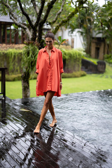 HUMIDITY | GRANDE SHIRT

Oversized, collared shirt.
Feature trim on collar.
Batwing design.
Wide sleeve cuff with gathers and feature trim.
Button closure down the front.
Breastfeeding/pregnancy friendly.
Soft, lightweight cotton blend.
Can be worn as a dress or shirt.
Back curves down longer than front - great tushy coverage.
This style is oversized and roomy throughout - Check the measurements below for fitting guide.