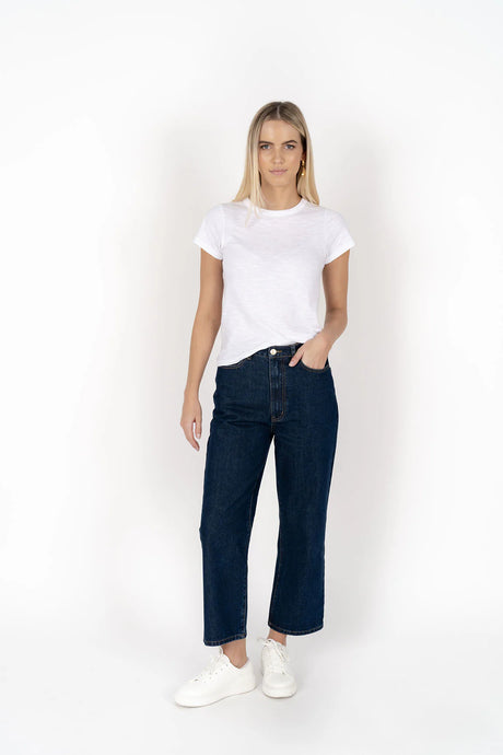 Classic straight-leg jean.
Signature 'Humidity Lifestyle' patch on back.
Soft, mid-weight denim.
Mid – to high rise fit – designed for a looser, more comfortable fit.
Locking feature zip (zip will not fall down once locked). Push zipper puller down to lock in place.
Classic denim details with distressed gold button finish.
Functional front and back pockets.
Contrast stitch detail throughout.
Sits just above ankle on average height.
True to size.