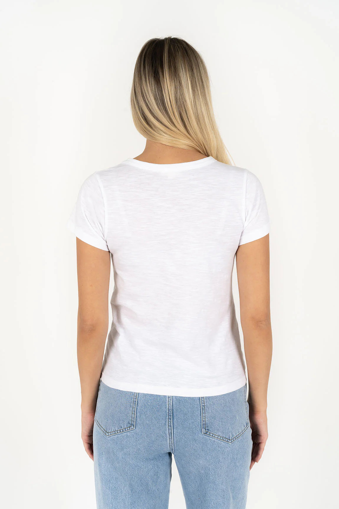 Fitted, cap sleeve, cotton slub t-shirt.
100% cotton, breathable – lightweight.
Sustainable natural fibre.
Fitted design – fabric will give, buy your normal size.
True to size.