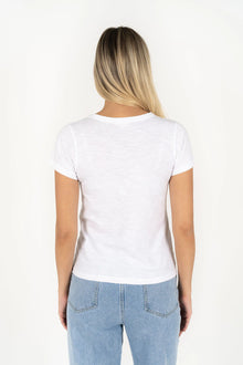 Fitted, cap sleeve, cotton slub t-shirt.
100% cotton, breathable – lightweight.
Sustainable natural fibre.
Fitted design – fabric will give, buy your normal size.
True to size.
