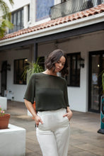 Load image into Gallery viewer, NES Zoe Top Ink. Semi-sheer, stylish floaty relaxed t-shirt style top.
Features: Curved front neckline and V back neck (can be reversed), even hem line, side splits
Composition: Poly Chiffon
