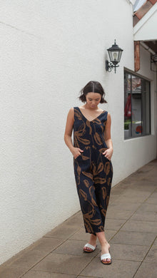 NES LOUNGE JUMPSUIT. The Lounge Jumpsuit features:
Tank style Straps, Subtle V Neck, Concealed Side Seam Zip (for easy getting on and off)
Piped side seams, front pockets hidden in a curved front panel.
