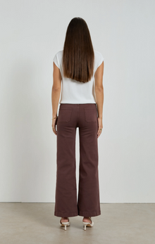 Dricoper Indy wide-leg jeans in French Roast, featuring a high-rise waist, relaxed silhouette, and front patch pockets, crafted from stretch denim for a modern everyday look.