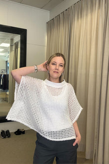 N-E-S | EYELASH KIO TOP