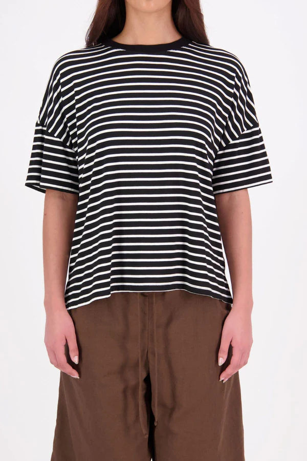 N-E-S | LEE STRIPE TEE