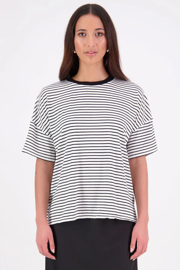 N-E-S | LEE STRIPE TEE