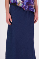 N-E-S Denim Muse Skirt
Our bestselling Muse Skirt gets a fresh update in classic denim with crisp white topstitching along the hemline. Designed with a flattering bias cut, wide elasticated waistband, and signature concave front with a dropped back hem, this skirt offers effortless style and all-day comfort. A versatile, multi-seasonal staple you’ll reach for again and again.