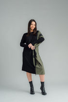  NES Legend Dress is a stylish contrast fabric dress that effortlessly combines a woven print fabric with a soft, stretchy viscose for the perfect blend of comfort and style. This versatile piece is ideal for both work and casual wear, and can easily transition through the seasons. 