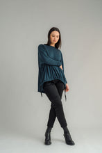 Load image into Gallery viewer, NES | YARI MERINO TUNIC
