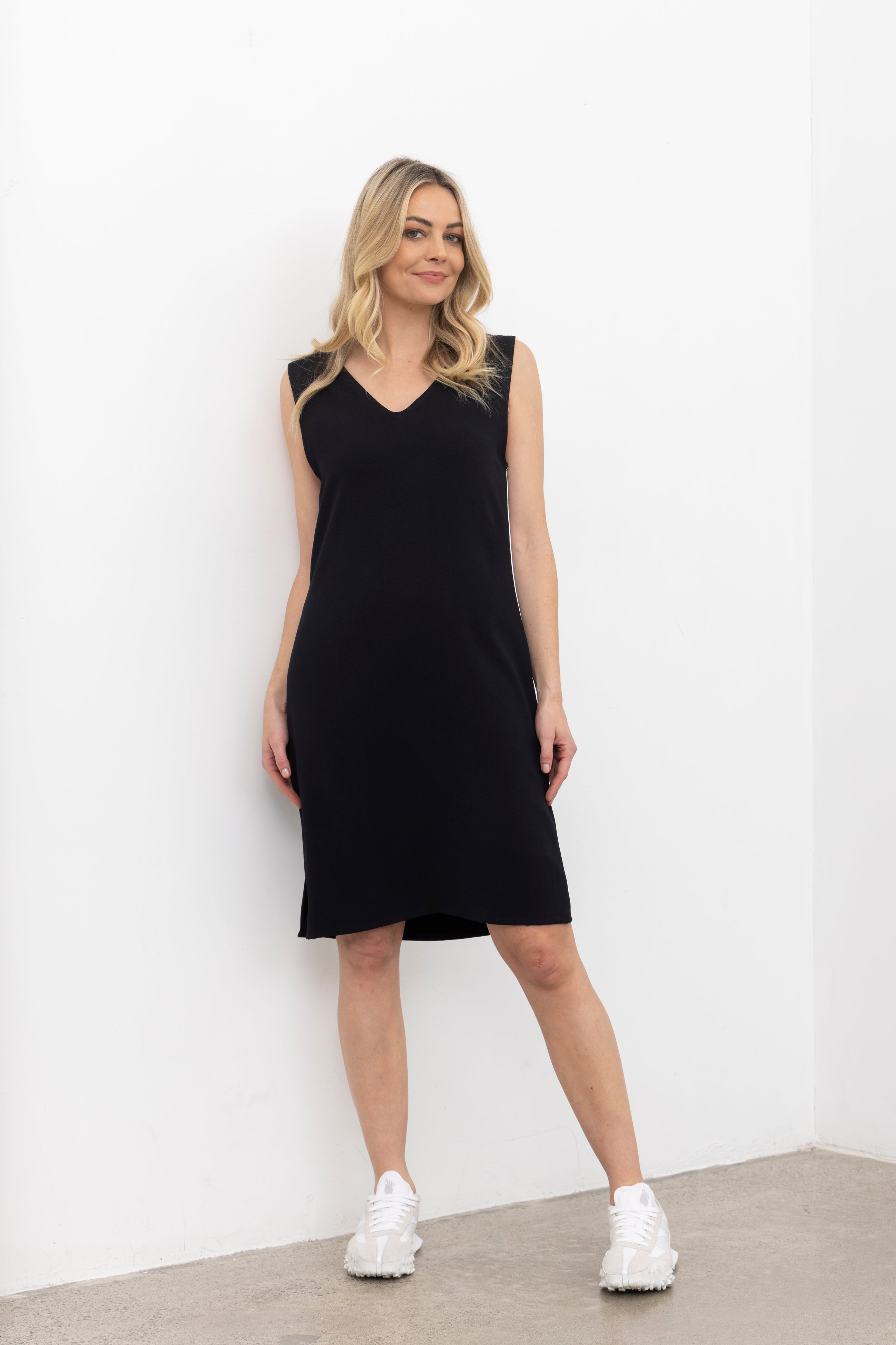 NES | ISLA TUNIC | BLACK
