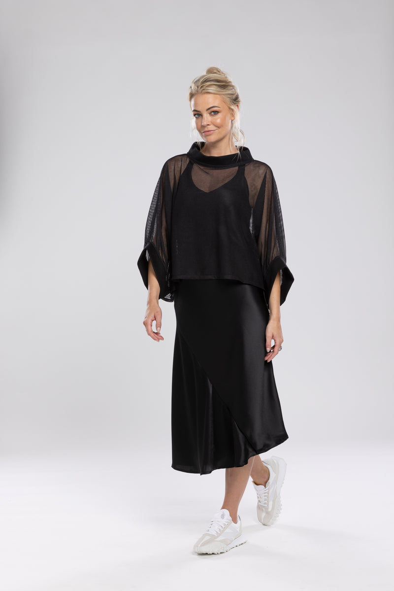 Bioko is your fav go-to top


Made in a beautiful mesh with feature trim

Dress up or down

Layer over a dress or pair with pants &amp; a NES lattice singlet


We style our Bioko with a NES&nbsp;lattice&nbsp;singlet and our favourite&nbsp;NES pants; either a Satin Section pant or Gin Pants.

For a more dressy occasion try it with our new NES V-Slip dress in black (as pictured)

Composition: viscose/spandex/polyester


Model is 5'9 wears xs/s (8-10)

NES&nbsp; Team fit advise: the only difference between the