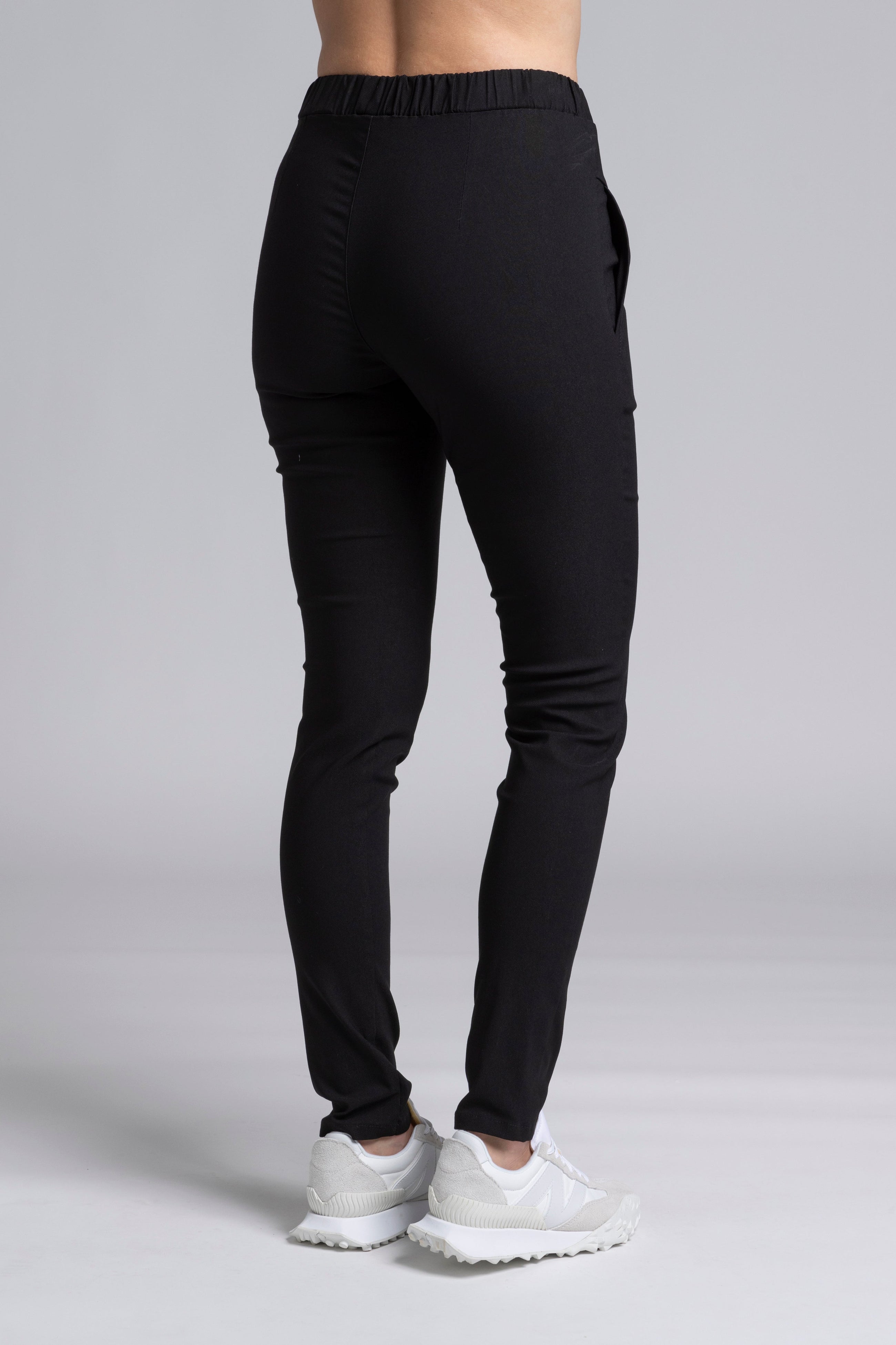 NES Dartsta Pant is the ultimate pant for easy wear and effortless style. Made from a super stretchy twill fabric, these pants feature a flat front and elasticated waist for a comfortable, flattering fit. The angled side pockets add practicality, making them perfect for both the office and a night out. With a slim leg silhouette