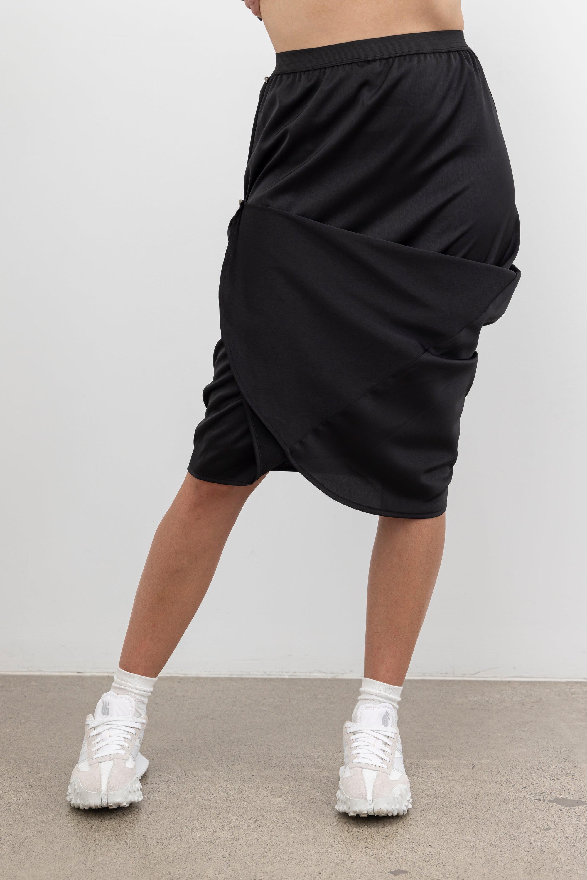 NES | FLOW SKIRT