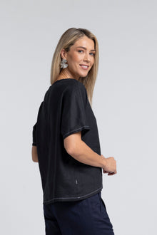 The NES Jasmine Top – a relaxed linen-cotton top with contrast stitching and boxy fit. Breathable, versatile and NZ made.