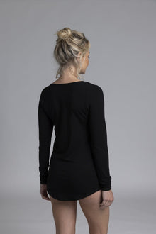 The NES Lattice Long Sleeve Top – a reversible stretch top with flattering fit and layering ease. Soft, versatile and NZ made.