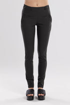 NES Dartsta Pant is the ultimate pant for easy wear and effortless style. Made from a super stretchy twill fabric, these pants feature a flat front and elasticated waist for a comfortable, flattering fit. The angled side pockets add practicality, making them perfect for both the office and a night out. With a slim leg silhouette