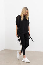 Load image into Gallery viewer, VANOTTI TUNIC | BLACK
