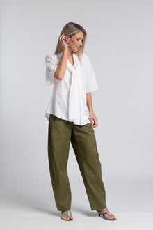 The NES Demi Pant – a relaxed barrel leg pant with elastic waist and utility detailing. Comfortable, modern and NZ made.