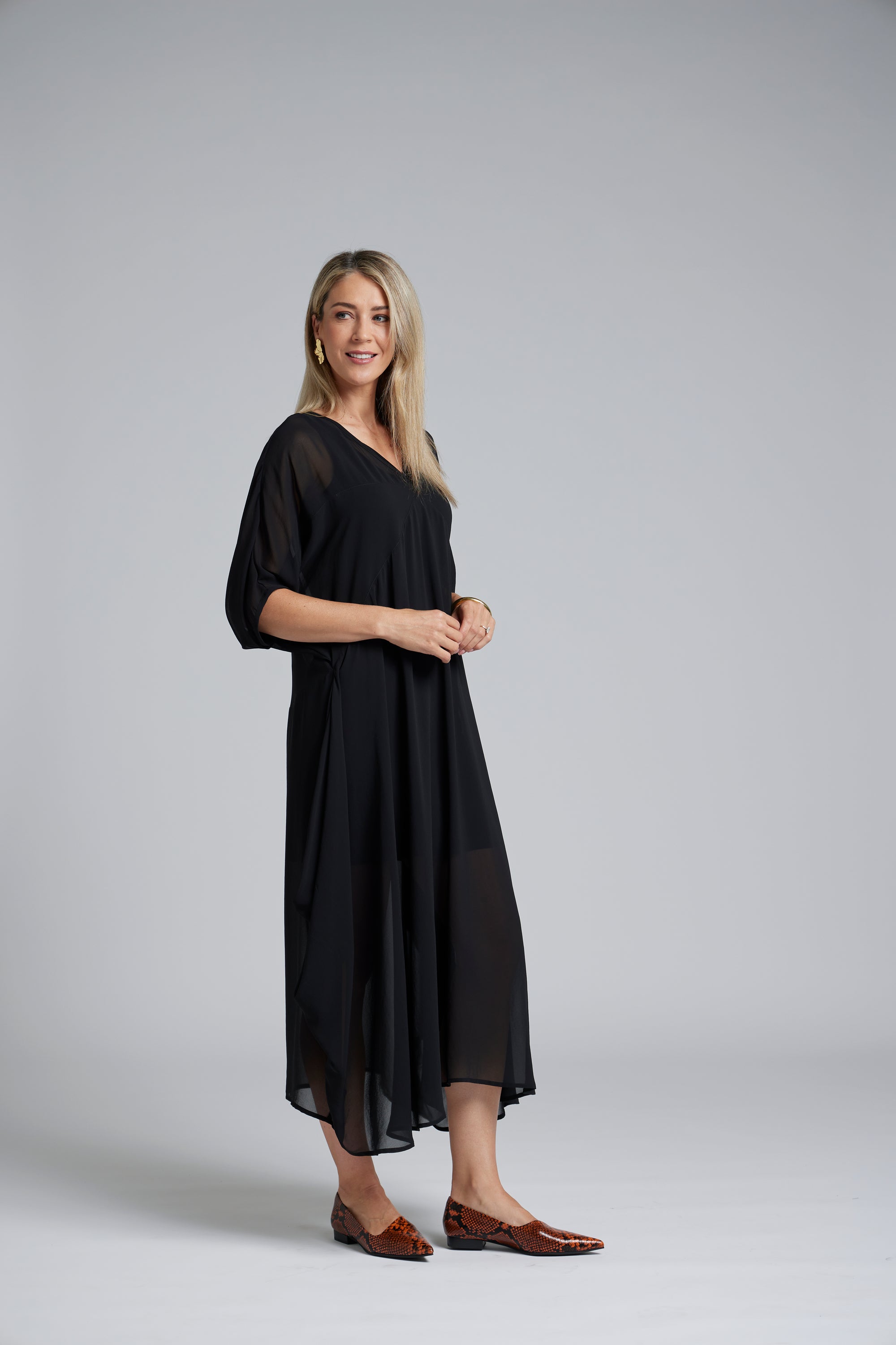NES Remi Dress by N-E-S – a floaty chiffon dress with kimono sleeves and V neckline. Designed to layer over a Lattice Slip. Elegant, feminine and NZ made.