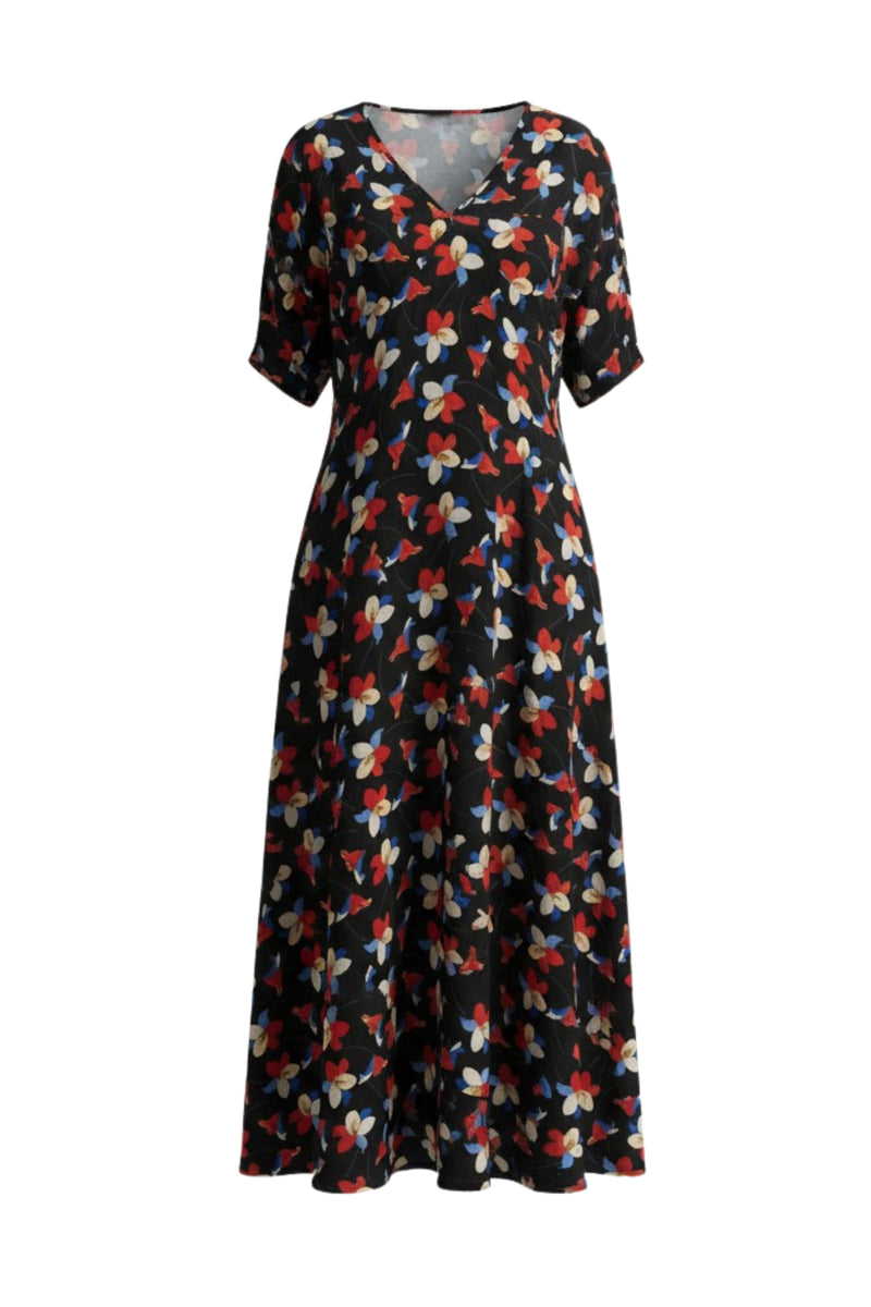 The NES Remi Dress by N-E-S – a floaty chiffon maxi with kimono sleeves, V neckline and soft movement. Designed to layer over a N-E-S Lattice Slip. Made in NZ.
