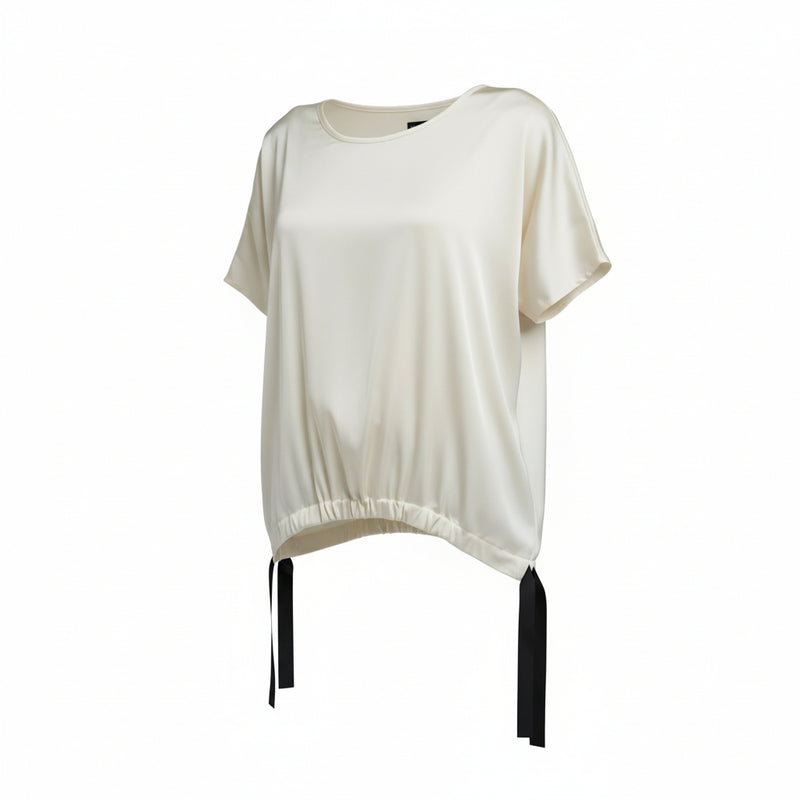 The NES Vanotti Tunic by N-E-S. A floaty scoop-neck tunic in viscose georgette or satin. Wear loose or drawn in. Sizes XS/S, SM, ML. NZ made.