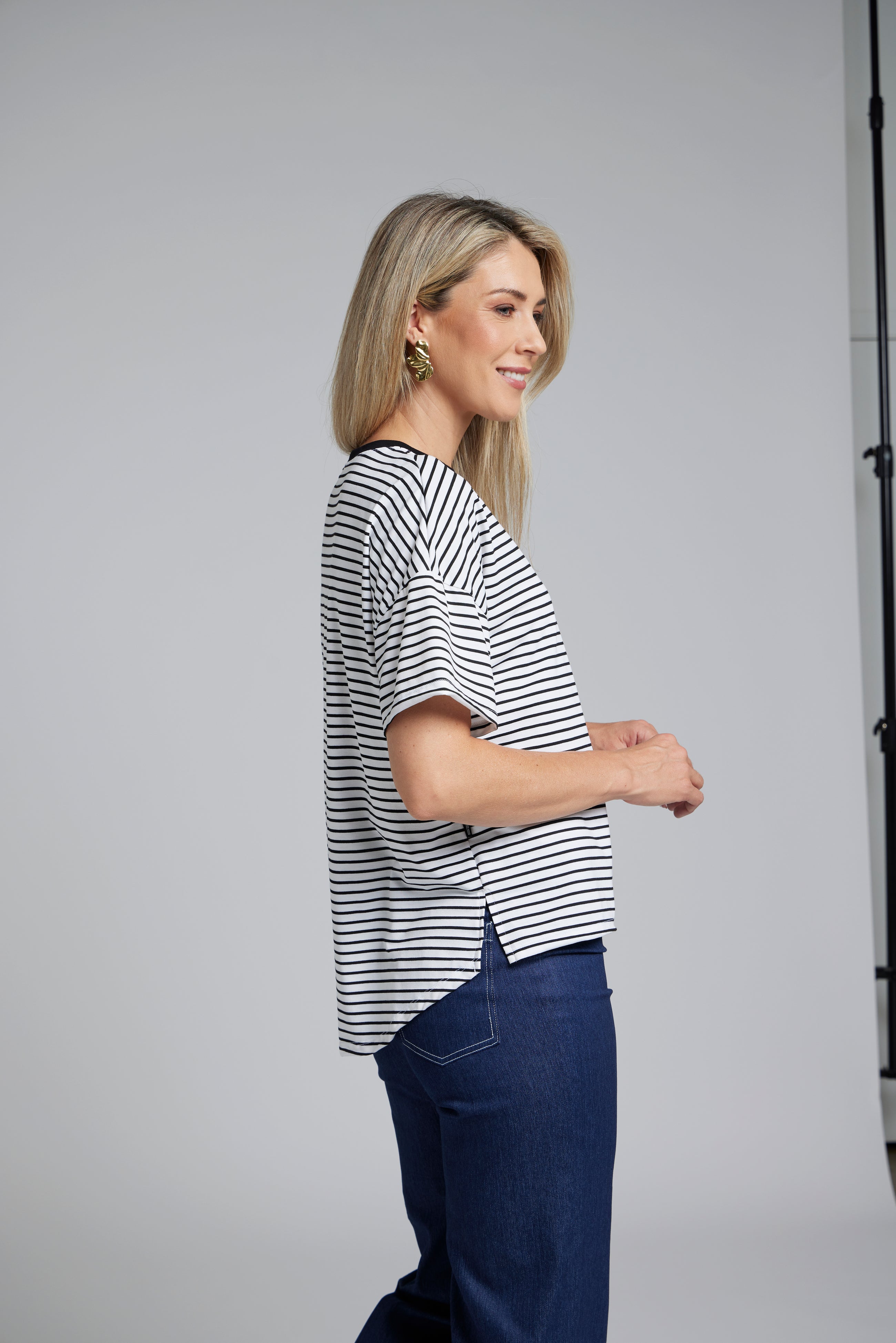 The NES Lee Tee Stripe – a relaxed striped tee with soft stretch, boxy fit and high-low hem. Easy, versatile and NZ made.