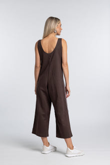 The NES Linen Lounge Jumpsuit – a breathable linen-cotton jumpsuit with relaxed fit and pockets. Easy, flattering and NZ made.