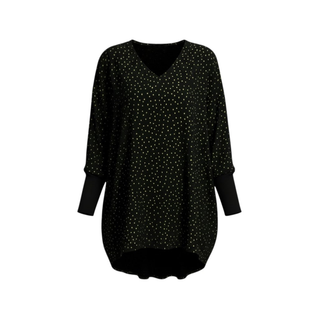 The NES Virtue Tunic by N-E-S – a floaty, relaxed tunic with a scoop neck, curved hem and effortless drape. Perfect layered over a Lattice Singlet. NZ made.