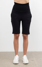 NES | WEEKENDER SHORT | BLACK
