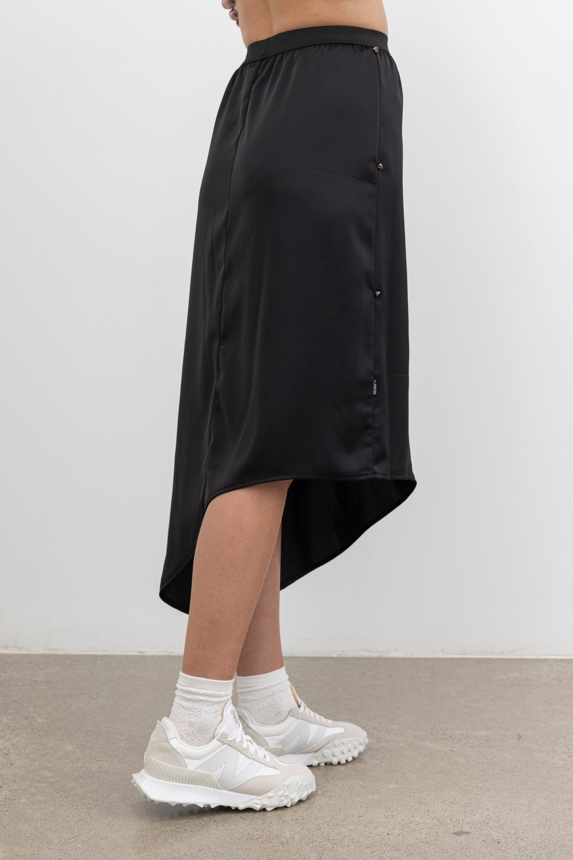 NES | FLOW SKIRT