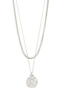 The Nomad 2-in1 coin necklace  from Pilgrim is a classic favourite for your jewellery collection.
Available in gold-plated &amp; silver-plated with two separate chains and 2-in-1 feature
Radiate urban vibes with trendy chain links and coin pendants
38 cm / 40 cm + 9 cm extension chain
Ultra-cool necklaces for nights out and everyday use
Style with a turtleneck and trainers for a cool look
