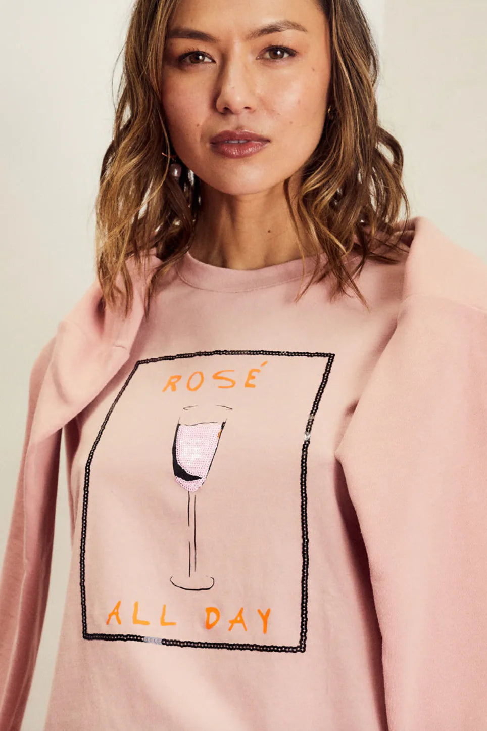 Embrace laid-back vibes with the We are the others, Lana Vintage Tee - Rose All Day. This relaxed-fit tee combines effortless style with a touch of sass, featuring a retro-inspired 