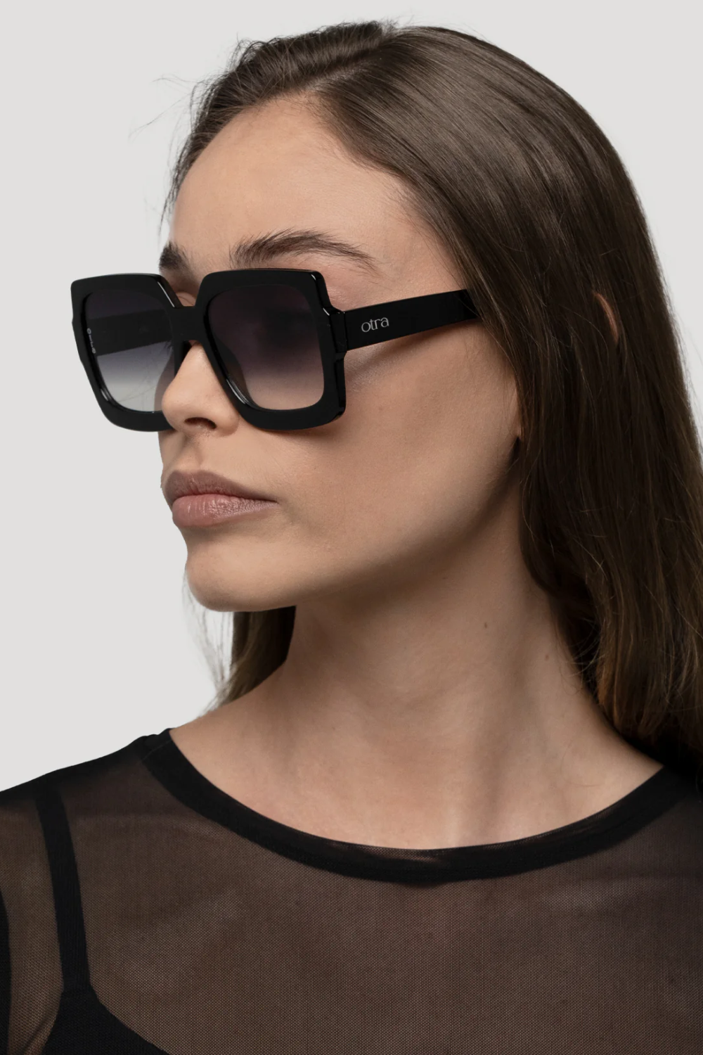 OTRA | LUNA BLACK SMOKE FADE SUNNIES