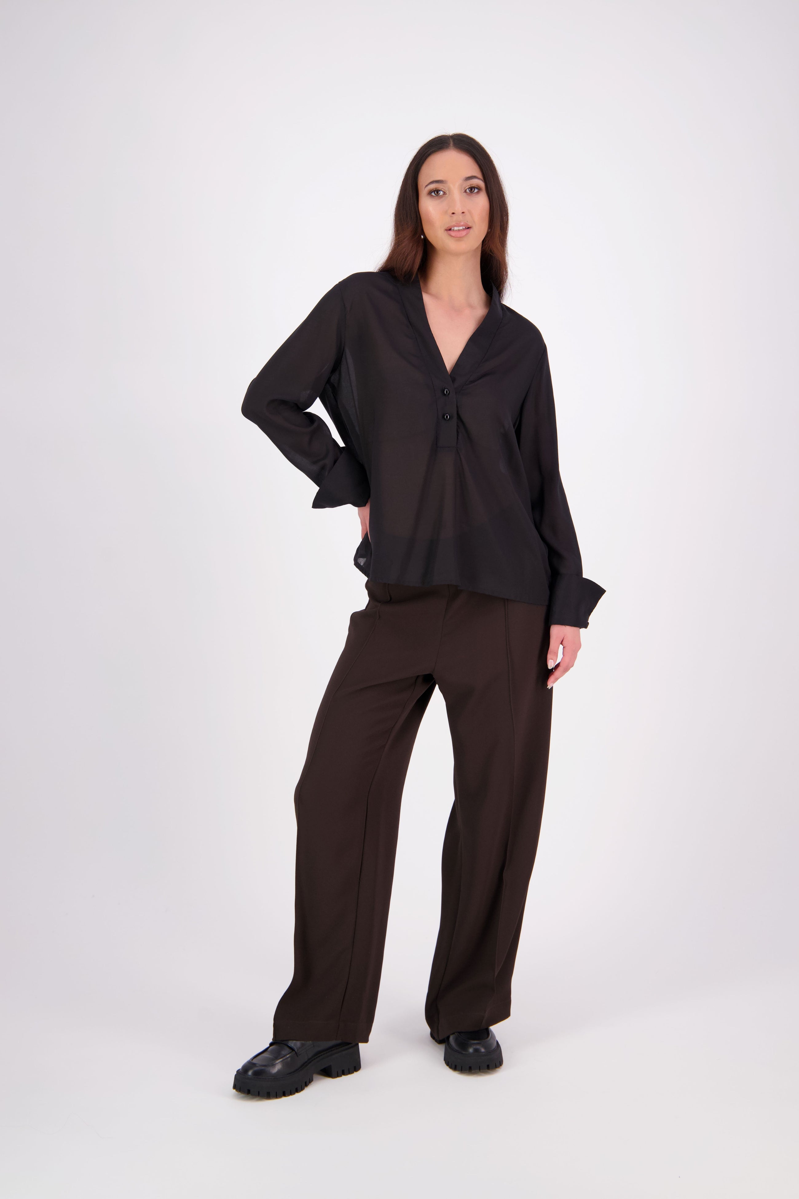NES | GINNIE PANT