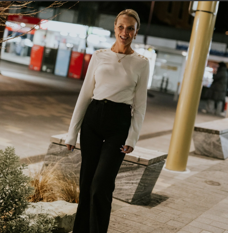 Nicki by Moke women’s fine gauge knit top in fresh 2026 tonal colours. Crafted from a soft 12 gauge yarn for a lightweight feel and smooth, polished drape, creating a flattering, best selling silhouette ideal for trans seasonal layering. Features statement gold button detailing at the sleeves and shoulders for a refined, elevated finish. An effortless everyday knit designed in New Zealand and loved season after season.