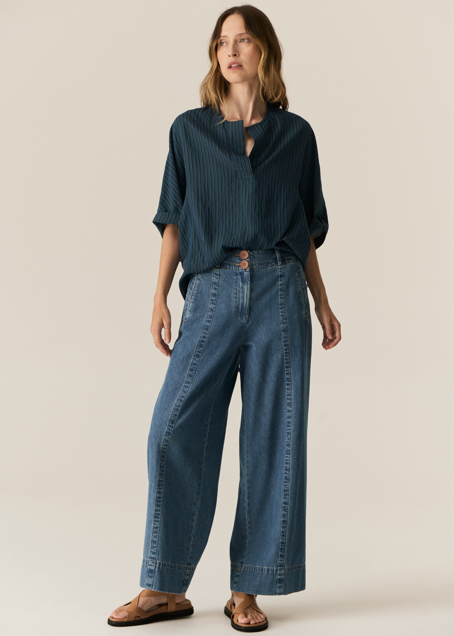 Made from a Linen and Cotton blend, the POL Sela Multi Striped Knit is back in a new colourway for Spring! This is the perfect lightweight, long-sleeved piece for layering in transseasonal weather.
-Round ribbed neckline - striped detailing.
-Raglan sleeves.
-Full length sleeves - ribbed cuffs.
-Classic fit - designed to sit close to the body.
-Ribbed hem
