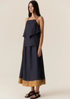 POL SPECK DOUBLE LAYER CAMI
The Speck Double Layer Cami brings back one of our favourite silhouettes in solid colours for the new season.
-Square neckline.
-Adjustable thin straps.
-Pull on style.
-Regular fit.
-Angled overlayer creates a handkerchief look.
-Straight underlayer can be tucked in or worn untucked