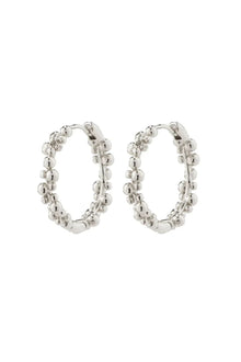 Silver-plated recycled bubble hoops
Playful spherical shapes
Measures 20 mm in diameter
With easy-to-use click lock
Made from 99% recycled material