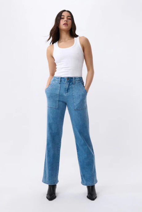 Are these the most comfortable denim utility pant? Kireina really worked the details on the new Celeste Pant; featuring utility-style pockets, a fuller straight leg with a slight flare and the perfect length to show off your winter boots, this one is sure to become high-rotation in your wardrobe.

FEATURES:
- Straight Wide Leg
- Mid/High Rise
- Standard Leg (Size 27 Inside Leg Length = 75cm)
- Zip fly
- Patch Pockets front and back
