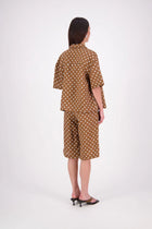 N-E-S | DEMI SHIRT | cinnamon spot
